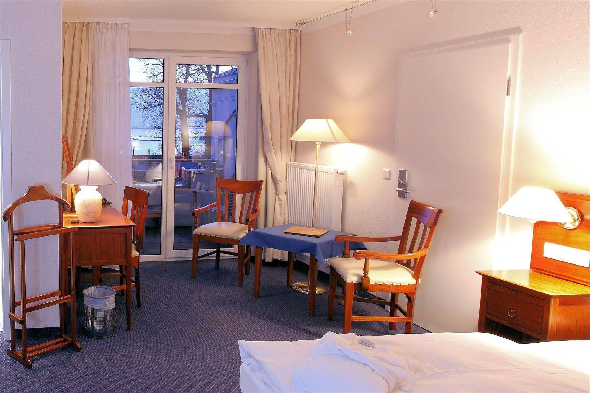 Hotel Badehaus Goor Putbus Dış mekan fotoğraf